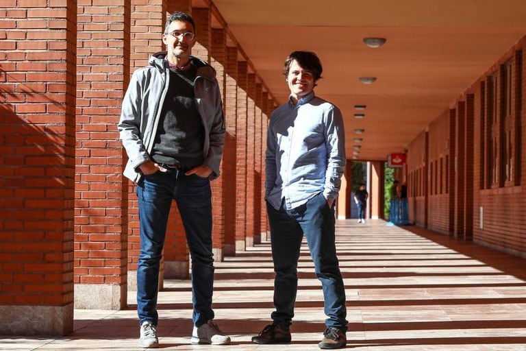 The study authors Juan Tapiador (left) and Narseo Vallina-Rodríguez.