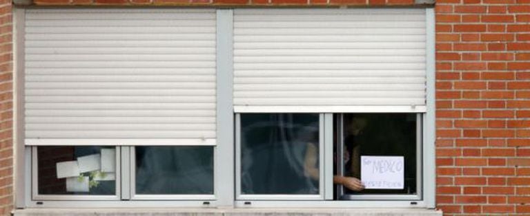 One of the rooms where a patient is under observation for Ebola symptoms at the Carlos III Hospital in Madrid.