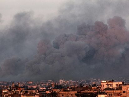 Smoke over the city of Khan Younis, in southern Gaza, after an Israeli attack on Tuesday.