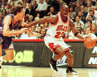 Michael Jordan, with his tongue out in his signature gesture, in a 1997 game against the Utah Jazz in Chicago. 