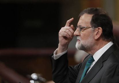 Spanish PM Mariano Rajoy addressing Congress.