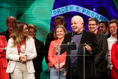 Lula da Silva celebrates his victory in the first round of Brazil’s elections. 