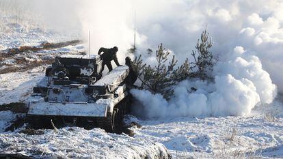 Russian soldiers participated in maneuvers on February 12 in the Belarusian region of Grodno.