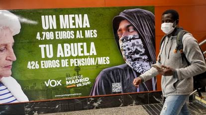 A Vox billboard against migrant minors in Madrid.