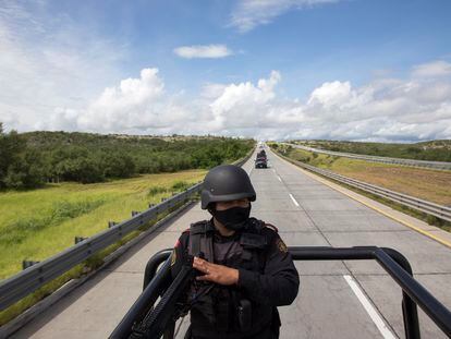 State police patrol the Monterrey - Nuevo Laredo highway in June 2021.