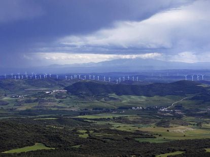 A view of the wind farms from the Perdón hills in Navarre.