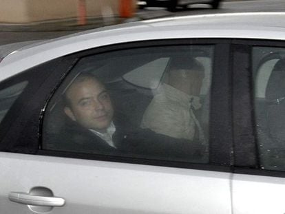 &Aacute;ngel Carromero is driven to jail in Segovia after being sent back from Madrid.