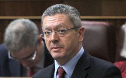 Justice Minister Alberto Ruiz-Gallardón resigned over the abortion reform issue.