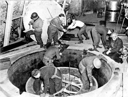 US military personnel dismantle the Nazi experimental reactor at Haigerloch at the end of the war.