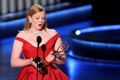 Sarah Snook, with her Emmy for best lead actress in a drama for her role as Shiv Roy in 'Succession.'