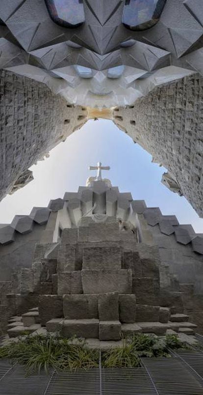 A new addition to the Sagrada Familia basilica.