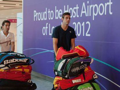 Doubles specialist Marc L&oacute;pez (l) and Marcel Granollers arriving at Heathrow. 