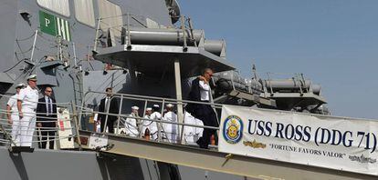 Obama getting off the USS Ross at Rota naval base.