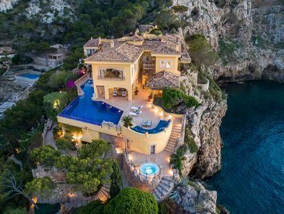 Aerial views of the mansion in Mallorca, Spain, featured in the final season of 'The Crown.'