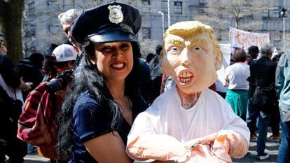 A Donald Trump opponent with a dummy of the former president, on Tuesday near the Manhattan courthouse.