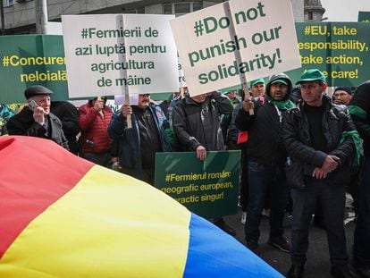 Romanian farmers protest in front of the European Commission delegation in Bucharest, on April 7.