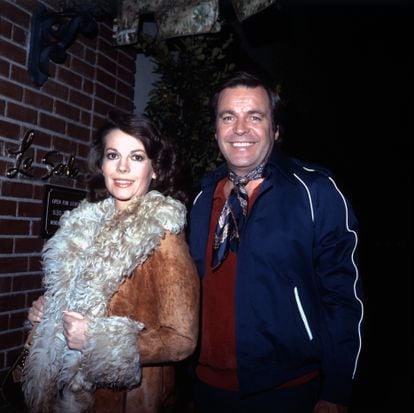 Natalie Wood and Robert Wagner at La Scala restaurant in Beverly Hills in 1980.