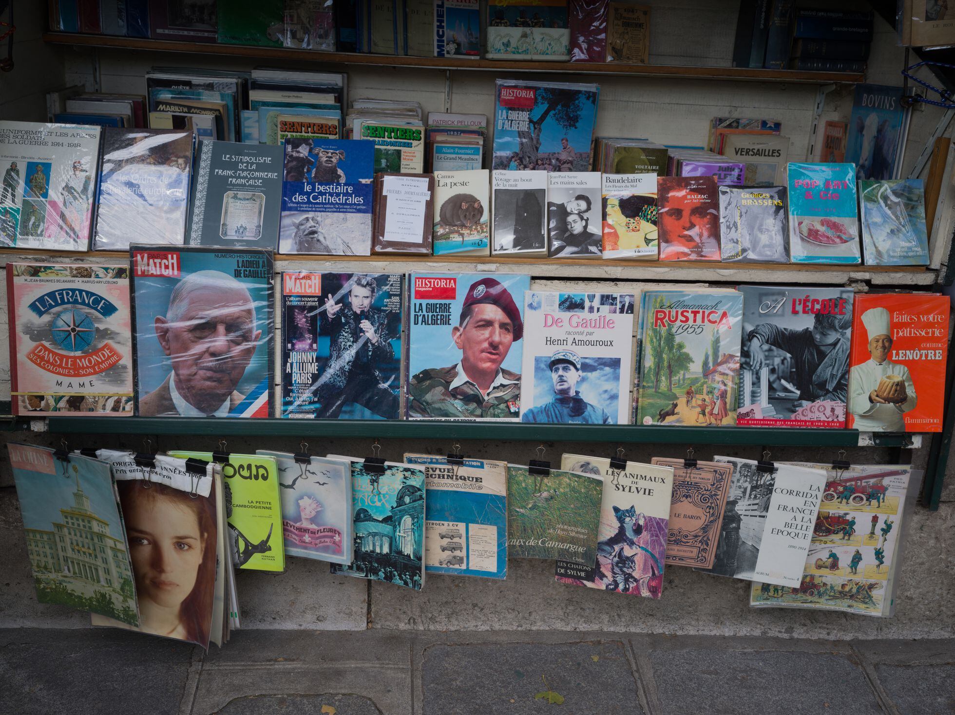 The Riverbank Booksellers Of Paris Refuse To Move For The 2024 Summer   4MFIJU6PP5DGJHOVTSD2ZGUXKQ 