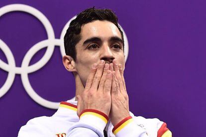 Javier Fernandez reacts after competing in the men's single skating short program.