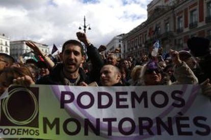 Thousands turned out in Madrid on Saturday to express support for anti-establishment party Podemos.