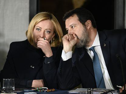 Italian Prime Minister Giorgia Meloni (L), and Italian Minister of Infrastructures and Transports Matteo Salvini (R).