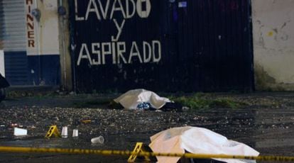 The bodies of two dead students in Guerrero.