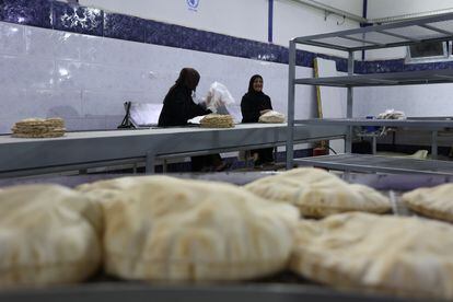 A bakery supported by the World Food Programme in Deir Ezzor (northwest Syria).