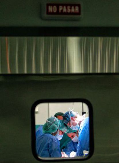An organ transplant is carried out in Madrid.