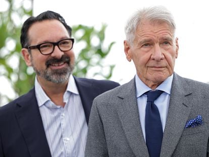 Director James Mangold and Harrison Ford