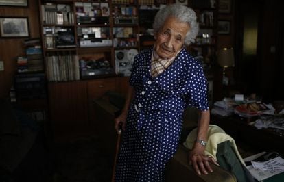 Ciriaca González, 107, inside her home in Moratalaz (Madrid).