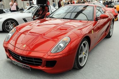 Imagen de un Ferrari GTB Fiorano en una exhibición de autos en Aviñón, Francia, en marzo de 2012.
