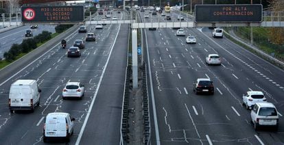 Speeds on Madrid‘s M-30 beltway have been limited to 70km/h.