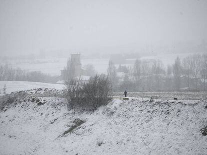 A snowy scene in the Basque city of Vitoria. Click on the image for photo gallery.