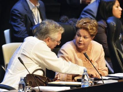 Foreign Minister Luiz Alberto Figueiredo Machado ( L) and Brazil&#039; s President Dilma Rousseff attend the opening session of the CELAC last month.