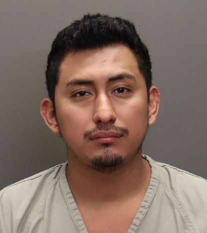 Mugshot of Gerson Fuentes, the 27-year-old man charged with raping the 10-year-old Ohio girl.