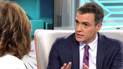 Caretaker PM Pedro Sánchez during an interview on the ‘Ana Rosa Program.’