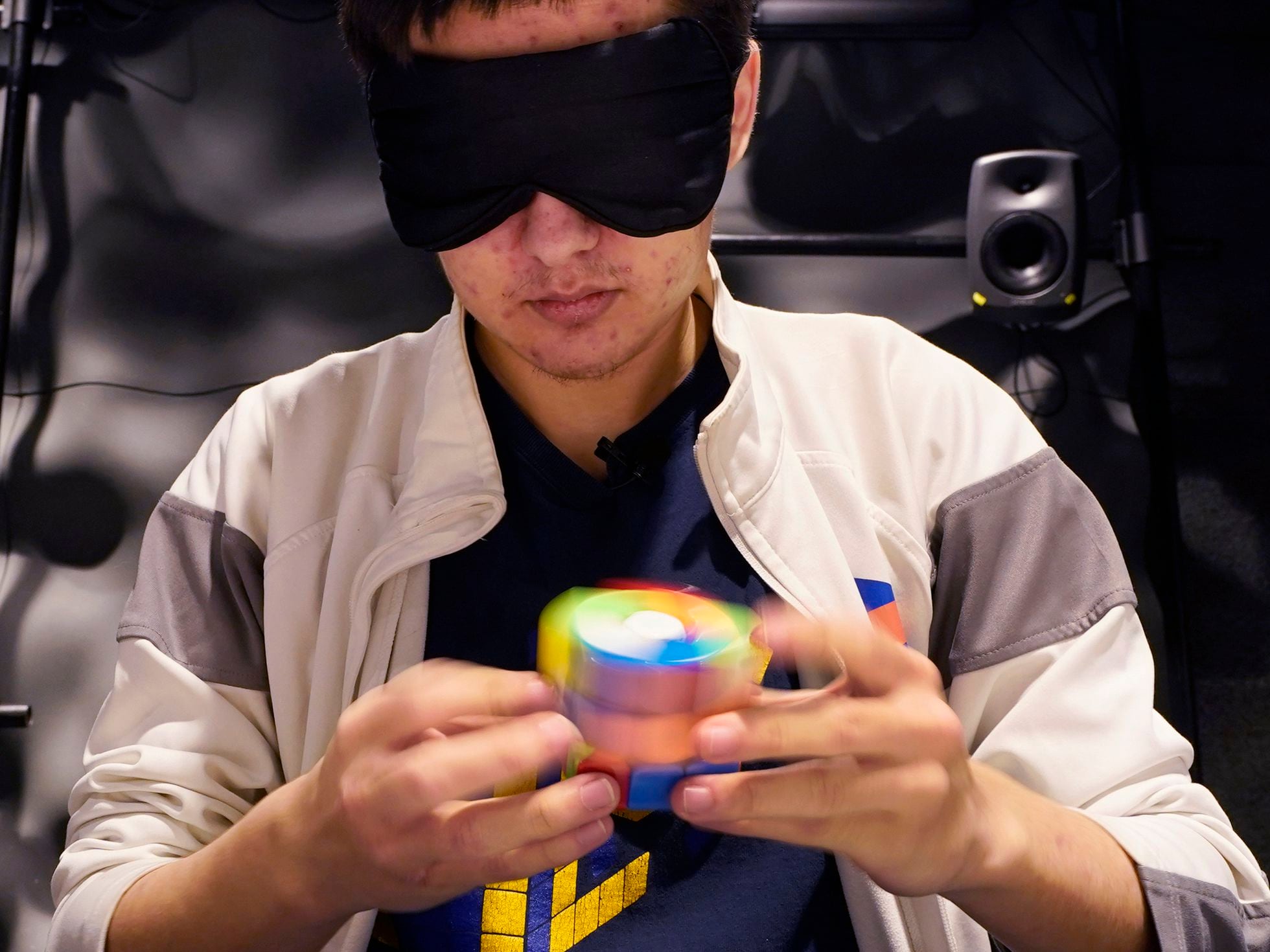 St. Petersburg teen solves Rubik's Cubes blindfolded using ancient