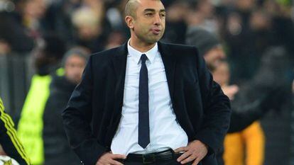 Roberto Di Matteo overseeing his last match as Chelsea manager, a 3-0 loss to Juventus.