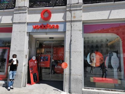 Vodafone planea subir los precios en julio.