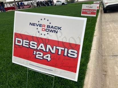 Yard signs promoting Florida Gov. Ron DeSantis in 2024 financed by the super PAC promoting DeSantis for president on May 13. 2023, in Sioux Center, Iowa. T