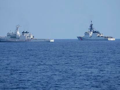 U.S. and Philippine coast guard ships during trilateral exercises with Japan in Bataan, Philippines on June 6.