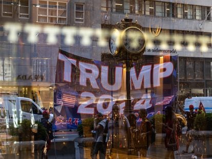 A banner proclaiming a Trump run for the presidency in 2024 at The Trump Organization headquarters in New York.