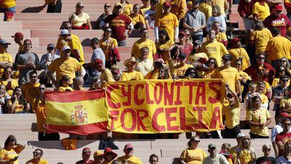 Spectators waved banners and the Spanish flag in honor of the 22-year-old, who was killed while practicing on a golf course.