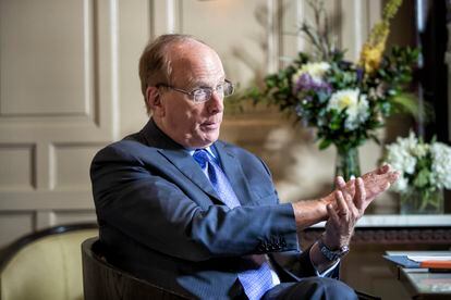 Larry Fink considers himself a "believer" of bitcoin.