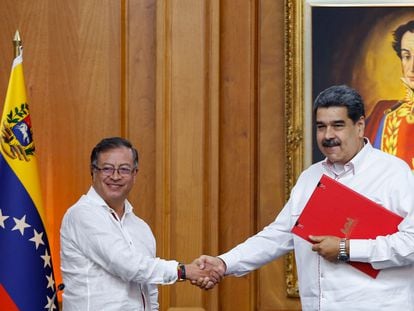 Gustavo Petro and Nicolás Maduro in Caracas, in 2022.