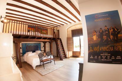 Another reason to visit the wine capital of Spain: Teatrisso, a 1920s-style hotel complete with movie house and theater that has just opened in the nearby village of Cuzcurrita del Río Tirón. Each room is themed in this hundred-year old former dance hall. Information: www.teatrisso.com