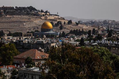 Vista  de la cúpula de la piedra, monumento central de la explanada  de las Mezquitas, lugar de culto de musulmanes en Jerusalén.  