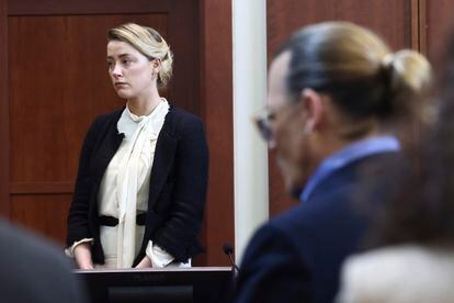 Amber Heard gives testimony at the defamation trial in Virginia.
