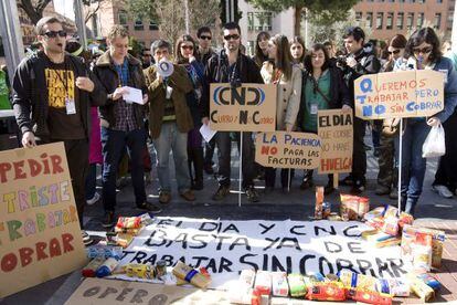 Employees of El D&iacute;a de Castilla-La Mancha and its CNC television station protest against layoffs in March.