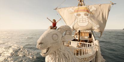 Iñaki Godoy as Monkey D. Luffy, on board the ‘Going Merry’ from ‘One Piece.’